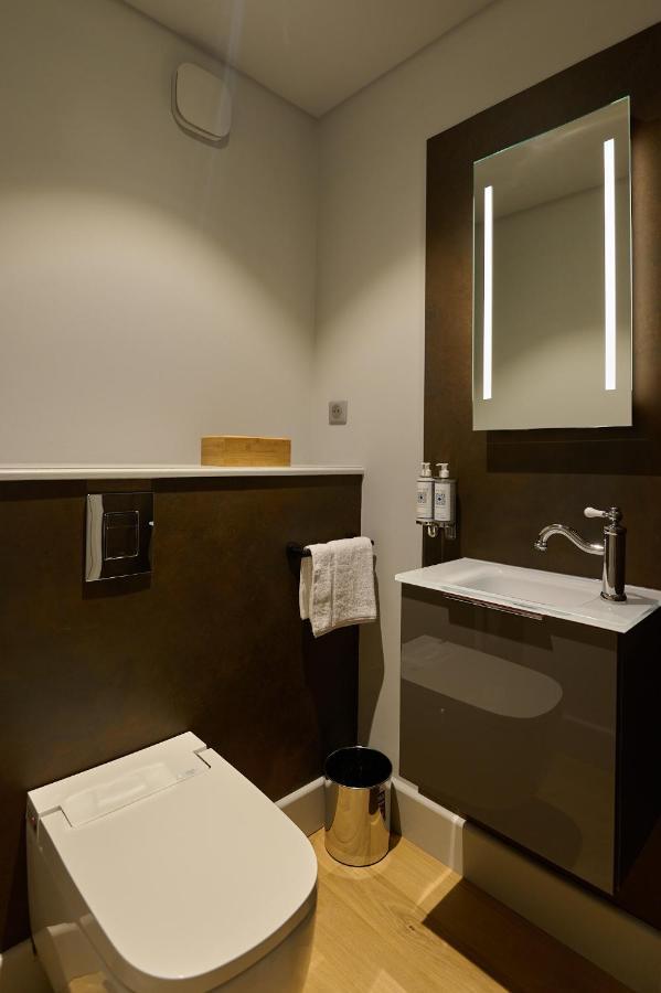 Appartement Montagnon - Les Suites Du Palais - Classe 4 Etoiles, Parking Prive, Vue Cathedrale, 3 Chambres, Primo C0Nciergerie Невер Экстерьер фото