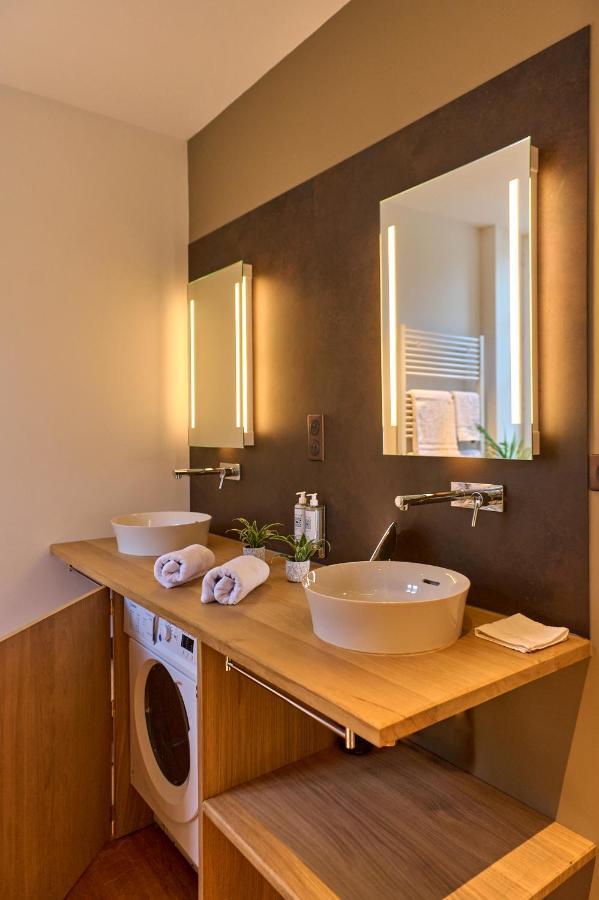 Appartement Montagnon - Les Suites Du Palais - Classe 4 Etoiles, Parking Prive, Vue Cathedrale, 3 Chambres, Primo C0Nciergerie Невер Экстерьер фото