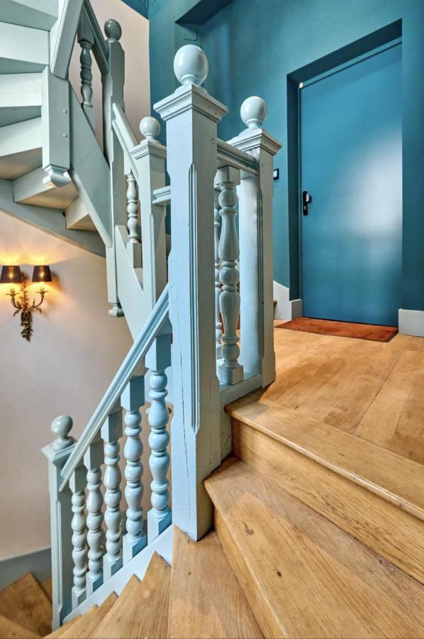 Appartement Montagnon - Les Suites Du Palais - Classe 4 Etoiles, Parking Prive, Vue Cathedrale, 3 Chambres, Primo C0Nciergerie Невер Экстерьер фото