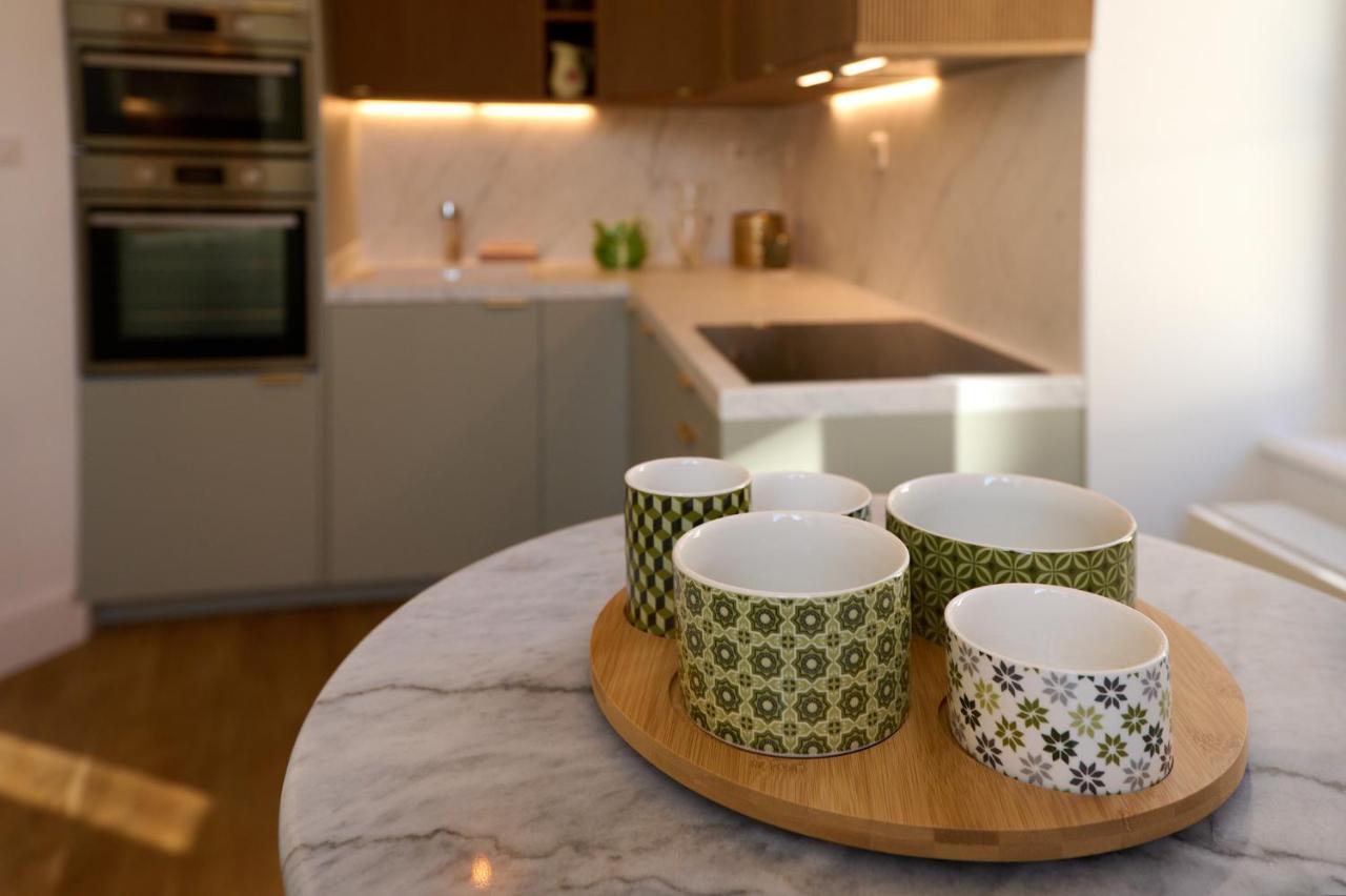 Appartement Montagnon - Les Suites Du Palais - Classe 4 Etoiles, Parking Prive, Vue Cathedrale, 3 Chambres, Primo C0Nciergerie Невер Экстерьер фото