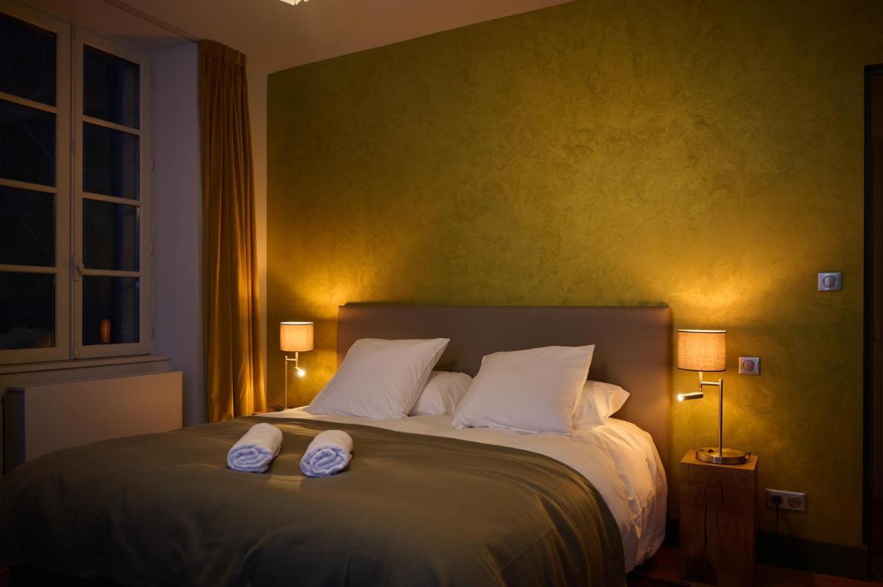 Appartement Montagnon - Les Suites Du Palais - Classe 4 Etoiles, Parking Prive, Vue Cathedrale, 3 Chambres, Primo C0Nciergerie Невер Экстерьер фото