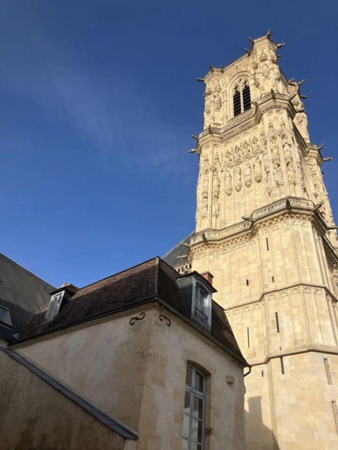 Appartement Montagnon - Les Suites Du Palais - Classe 4 Etoiles, Parking Prive, Vue Cathedrale, 3 Chambres, Primo C0Nciergerie Невер Экстерьер фото